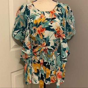 CHELSEA & THEODORE Belted Caftan-Style Floral Top